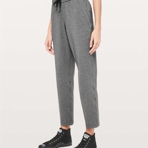 Lululemon on the fly pant size 2